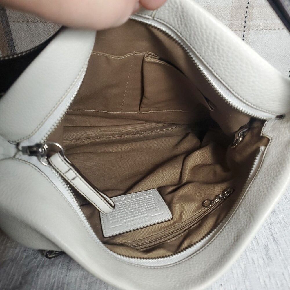 Coach Pebbled Leather Shoulder‎ Bag Cream White – Adjustable Strap Tote - Picture 8 of 14